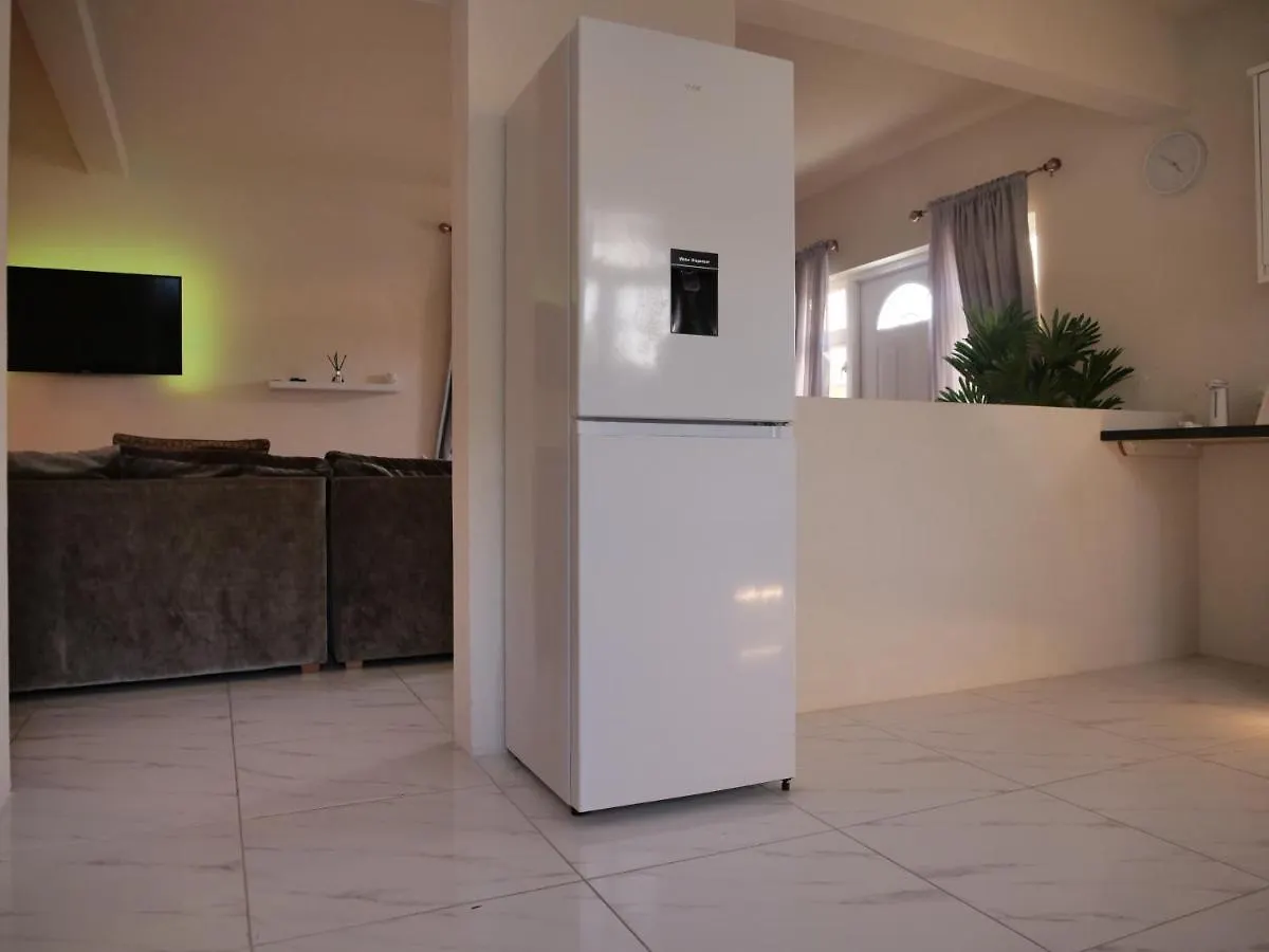 Wild Flower Boutique Apartments Christ Church